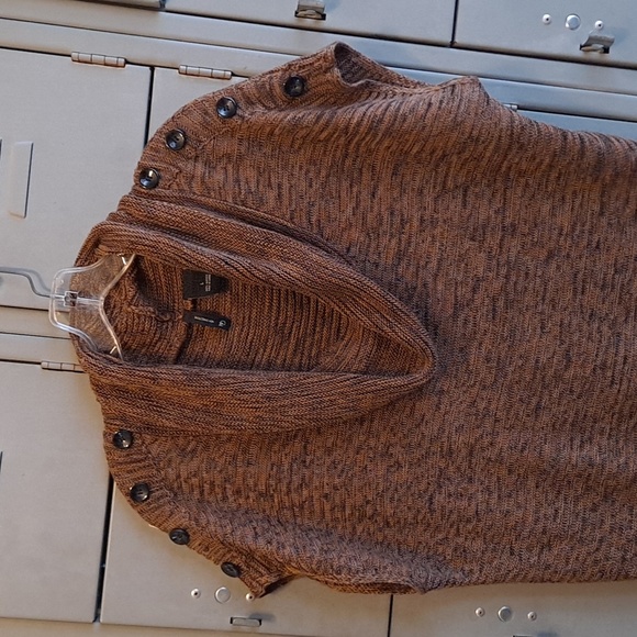 New directions pullover sweater size large - Picture 3 of 7